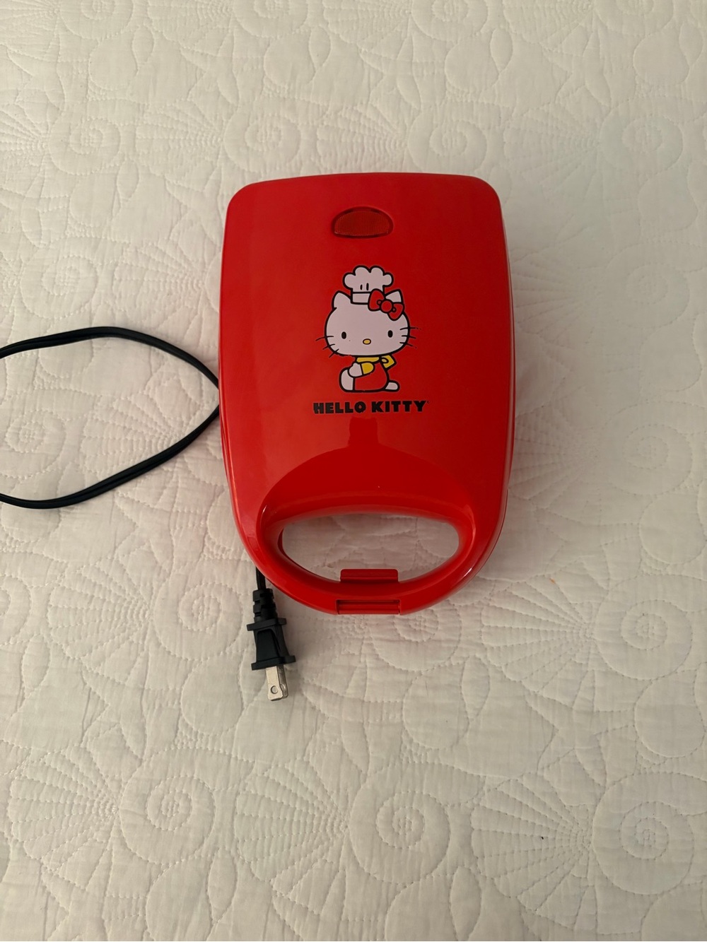 Hello Kitty Red Compact Panini & Sandwich Press